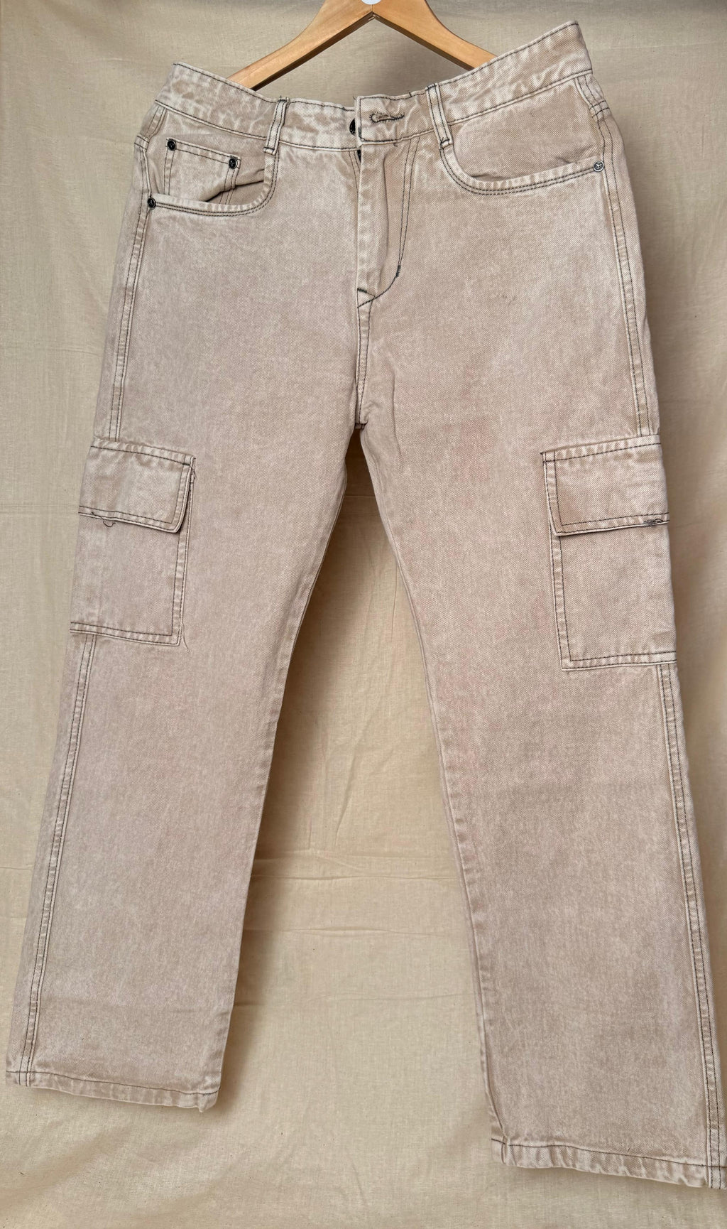 Larvexis Men’s Cargo Jeans – Beige Comfort Fit