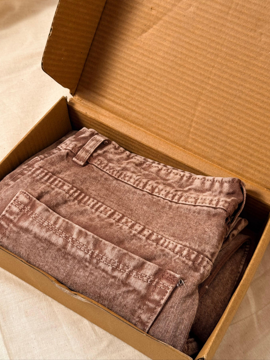 Larvexis Brown Vintage Wash Jeans